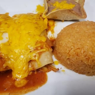 Enchiladas De Mole